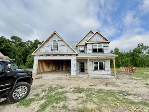 3750 Chatsworth Dr, La Grange, NC 28551