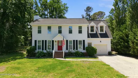 114 Regalwood Rd, Greenville, NC 27858