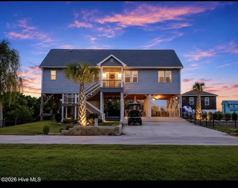 7120 Canal Dr, Emerald Isle, NC 28594