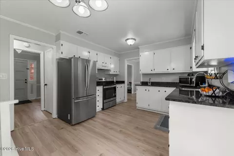 Kitchen - 3308 Quaker Spring Rd, Augusta, GA 30907 photo 1 of 3