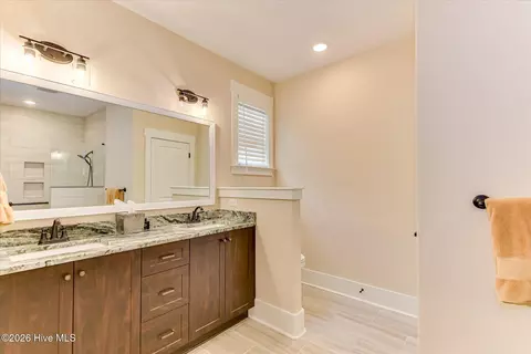 Bath - 132 Crescent Dr, Mccormick, SC 29835 photo 1 of 4