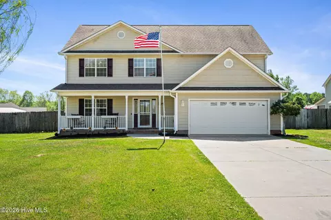 305 W Howard Dr, Jacksonville, NC 28540