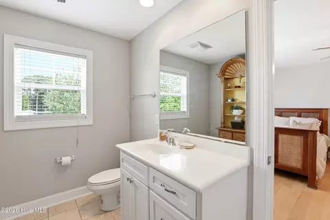Bath - 807 Factory Rd, Hampstead, NC 28443 photo 3 of 6