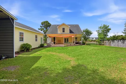 Exterior - 807 Factory Rd, Hampstead, NC 28443 photo 9 of 13