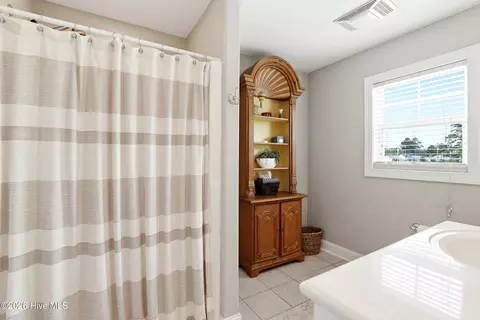 Bath - 807 Factory Rd, Hampstead, NC 28443 photo 2 of 6