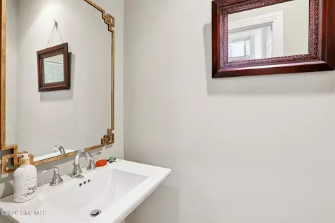 Bath - 807 Factory Rd, Hampstead, NC 28443 photo 5 of 6