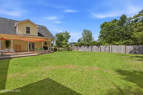 Exterior - 807 Factory Rd, Hampstead, NC 28443 photo 11 of 13
