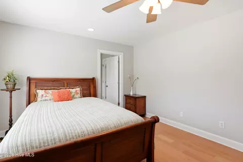 Bedroom - 807 Factory Rd, Hampstead, NC 28443 photo 9 of 10