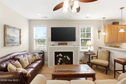 Living - 807 Factory Rd, Hampstead, NC 28443 photo 1 of 4
