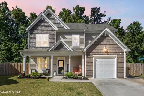 8884 NE Colbert Place Dr, Leland, NC 28451