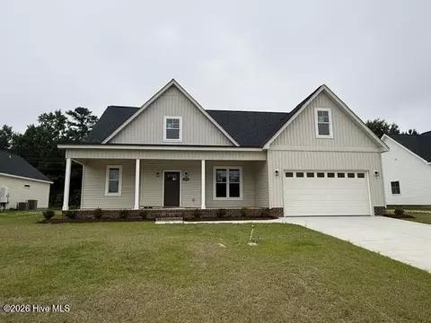 3295 School View Dr, Farmville, NC 27828