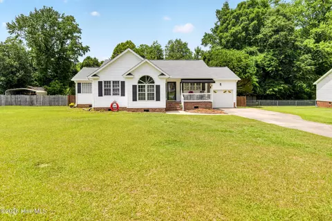 382 Stone Gate Dr, Greenville, NC 27858