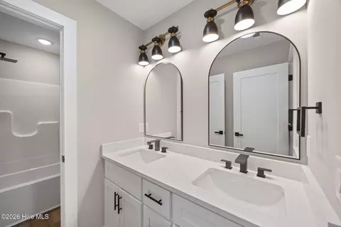 Bath - 3500 Alberta Way, Ayden, NC 28513 photo 3 of 4