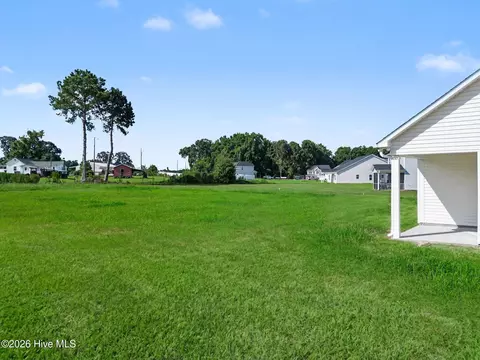 Exterior - 47 Yardley Dr, Smithfield, NC 27577 photo 3 of 5