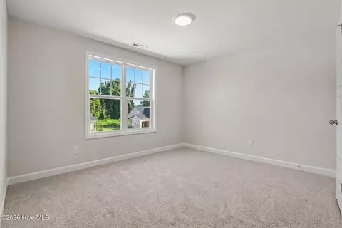 Bedroom - 47 Yardley Dr, Smithfield, NC 27577 photo 5 of 6