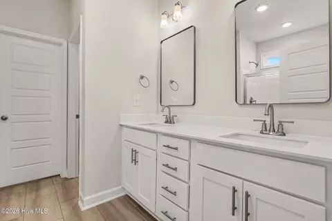Entry Way - 47 Yardley Dr, Smithfield, NC 27577 photo 6 of 7