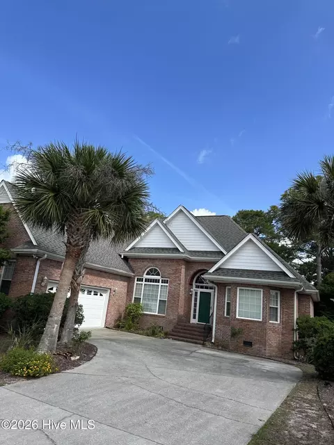 402 Bobby Jones Dr, Wilmington, NC 28412