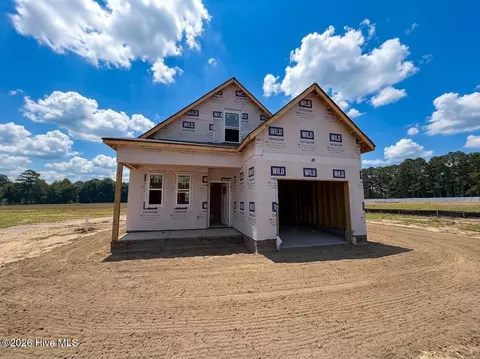 12 W Coulter Ct, Selma, NC 27576