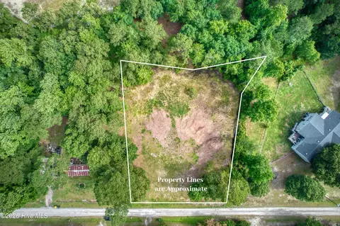 131 Pond View Cir, Hampstead, NC 28443