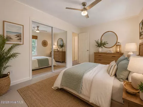 Bedroom - 709 Sawgrass Rd, Hampstead, NC 28443 photo 6 of 6