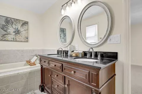 Bath - 709 Sawgrass Rd, Hampstead, NC 28443 photo 2 of 7