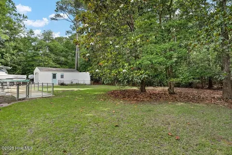 Exterior - 709 Sawgrass Rd, Hampstead, NC 28443 photo 7 of 15