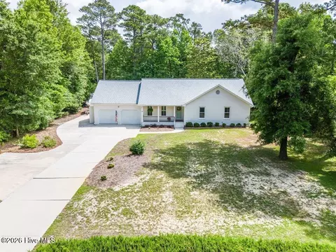 Exterior - 709 Sawgrass Rd, Hampstead, NC 28443 photo 12 of 15