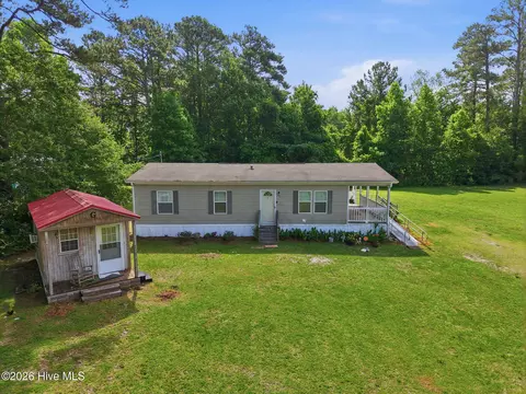 172 Gray Squirrel Ln, Newport, NC 28570