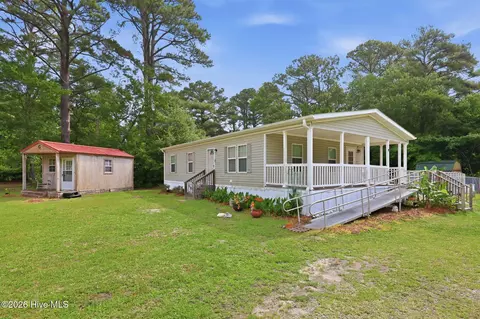 172 Gray Squirrel Ln, Newport, NC 28570
