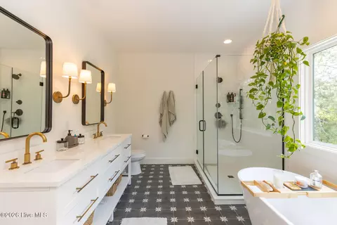 Bath - 140 Surry Circle Dr S, Pinehurst, NC 28374 photo 2 of 5