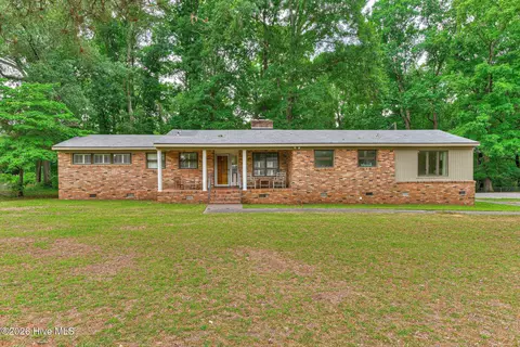 809 Woodside Dr, Johnston, SC 29832