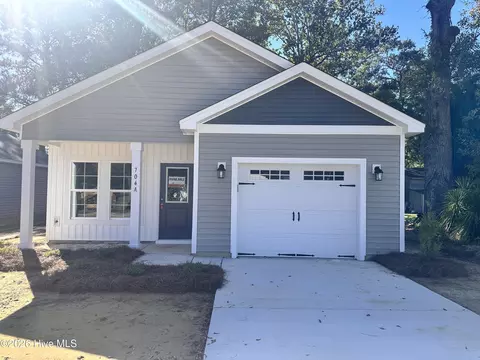 704 A Bynum Ave, Maysville, NC 28555