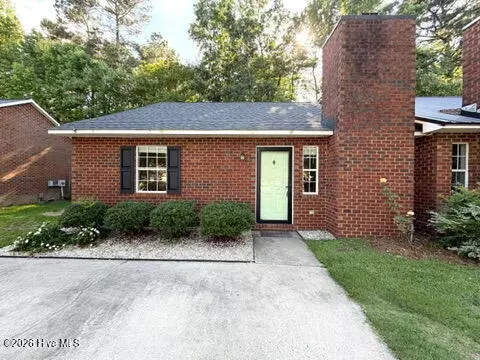 1804 Summerhaven Dr #A, Greenville, NC 27858