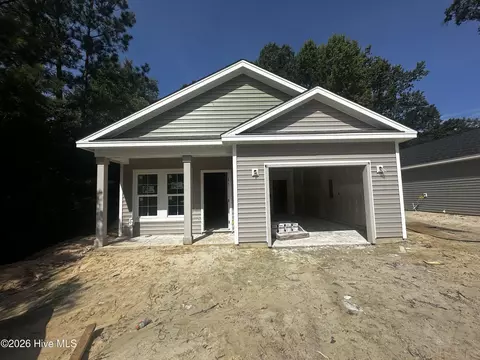 704 B Bynum Ave, Maysville, NC 28555
