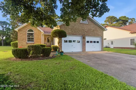 6009 Pelican Dr, New Bern, NC 28560