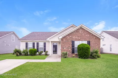 3715 Highland Dr, Ayden, NC 28513