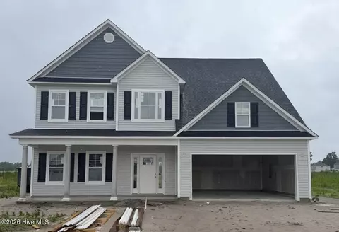 510 E Black Water Ln, Maysville, NC 28555