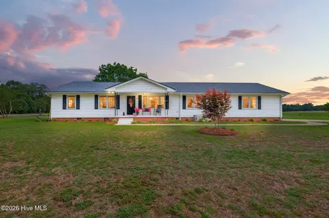 1490 Scott Rd, Kenly, NC 27542