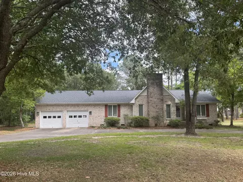 900 Crane Dr, New Bern, NC 28560