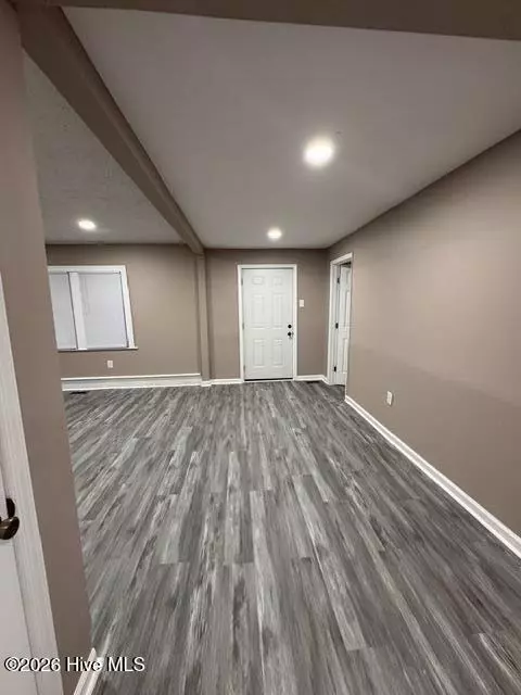 211 E Williamson St, Mount Olive, NC 28365 photo 12