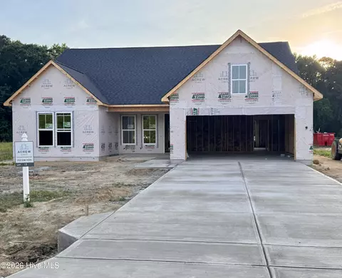 1778 Dixon Grove Ln, Grimesland, NC 27837