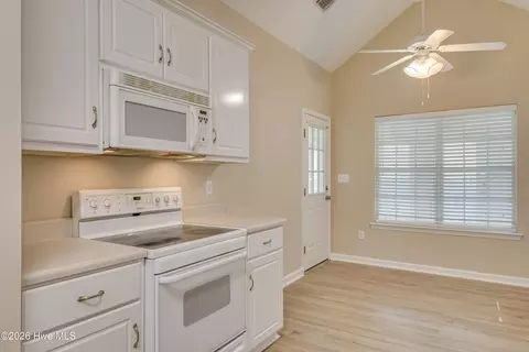 Kitchen - 5158 Saddle Cir, Evans, GA 30809 photo 2 of 3