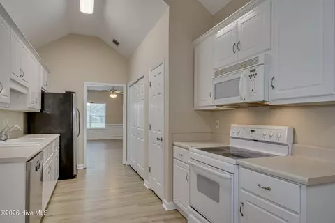 Entry Way - 5158 Saddle Cir, Evans, GA 30809 photo 1 of 1