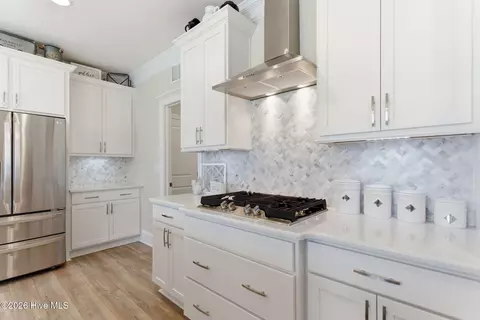 Kitchen - 24 W Abaco Way, Hampstead, NC 28443 photo 5 of 7