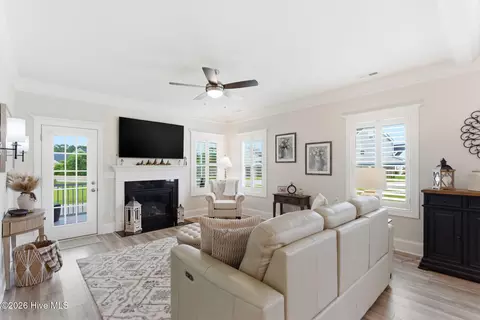 Living - 24 W Abaco Way, Hampstead, NC 28443 photo 1 of 1