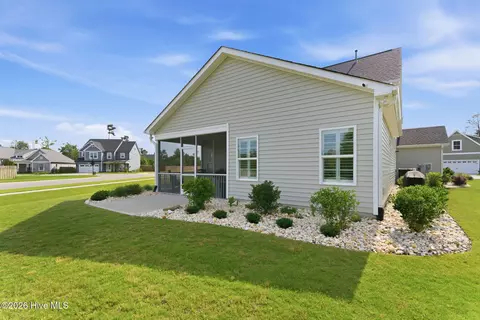 Exterior - 24 W Abaco Way, Hampstead, NC 28443 photo 8 of 11