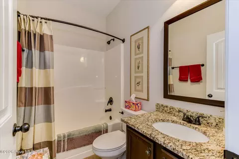 Bath - 1014 Highgrass Ct, Evans, GA 30809 photo 1 of 5