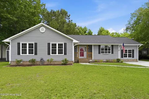 2491 Northwoods Dr, Jacksonville, NC 28540