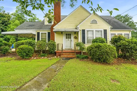 515 W Hamlet Ave, Hamlet, NC 28345