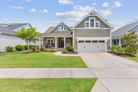 243 Hanover Lakes Dr, Wilmington, NC 28401